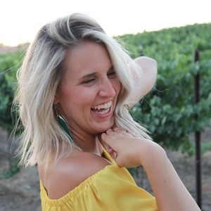 Meet your Posher, Abbie